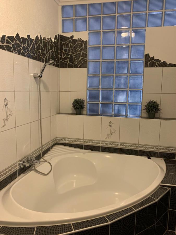 Thermal Next II Weninger Apartman Kiskunhalas Εξωτερικό φωτογραφία