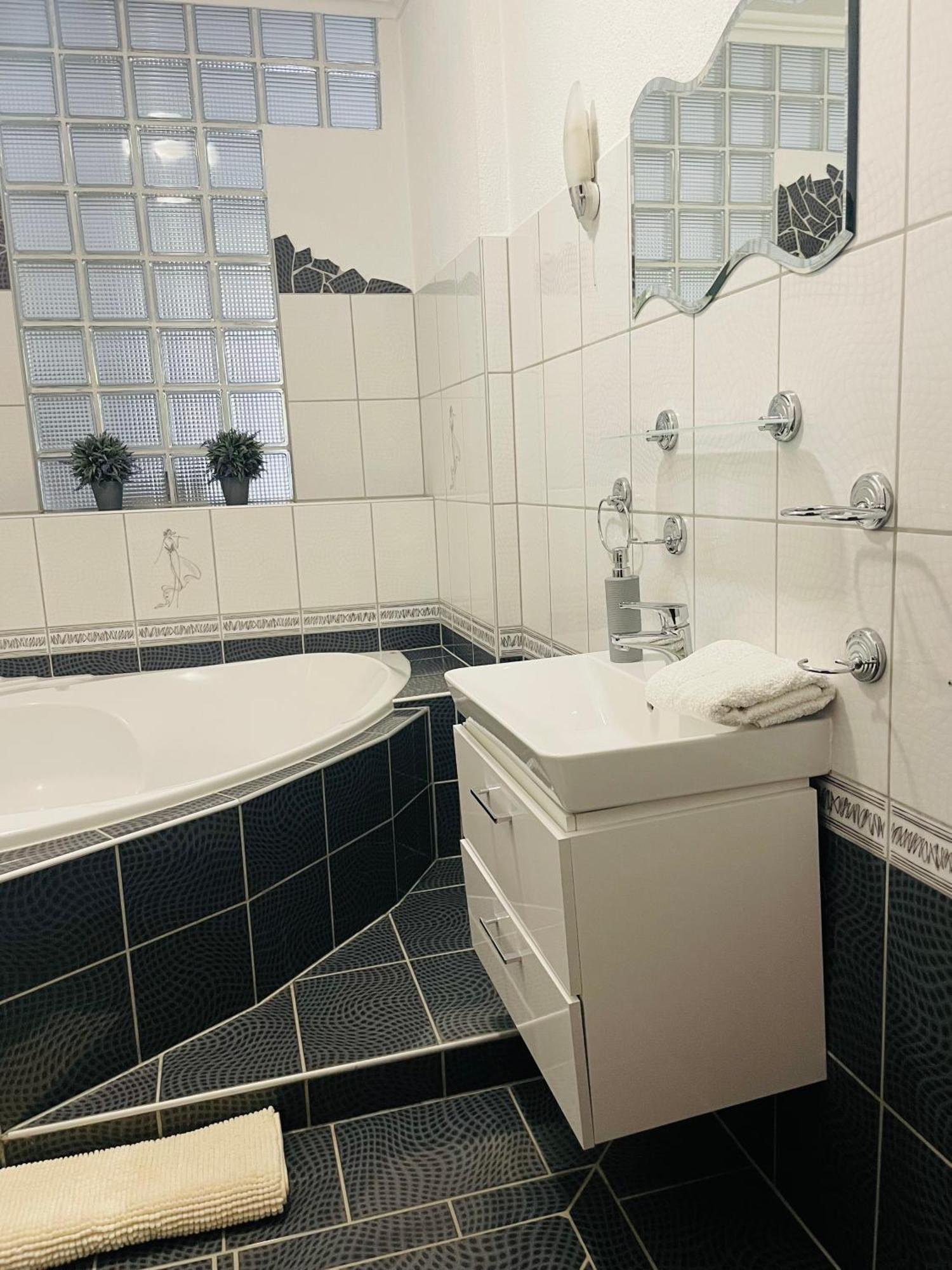 Thermal Next II Weninger Apartman Kiskunhalas Εξωτερικό φωτογραφία
